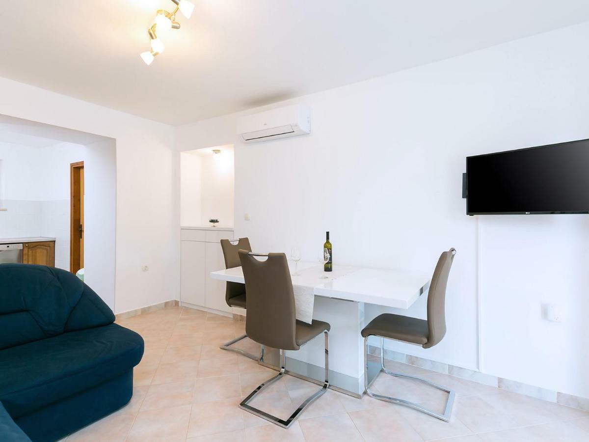 Apartamento Ninas Višnjan Exterior foto