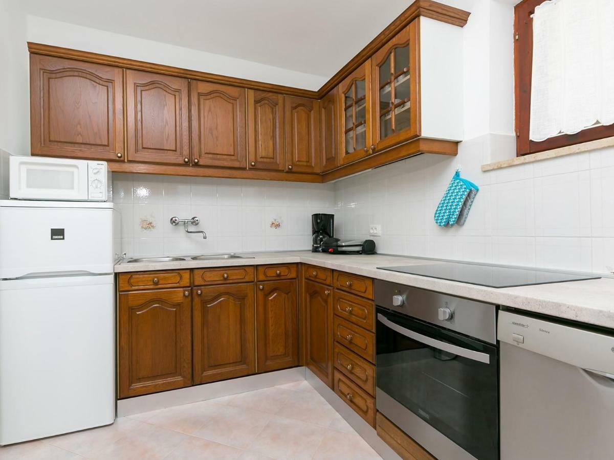 Apartamento Ninas Višnjan Exterior foto