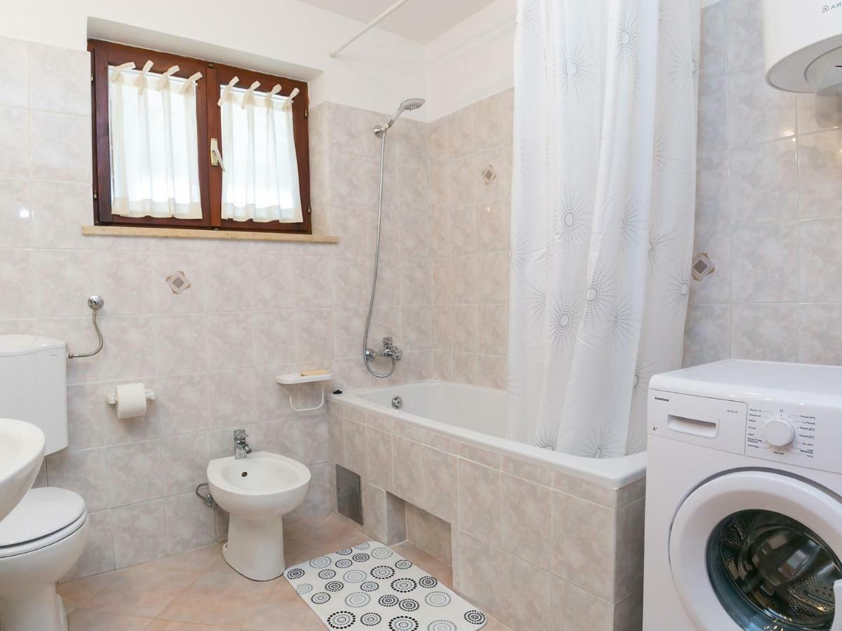 Apartamento Ninas Višnjan Exterior foto